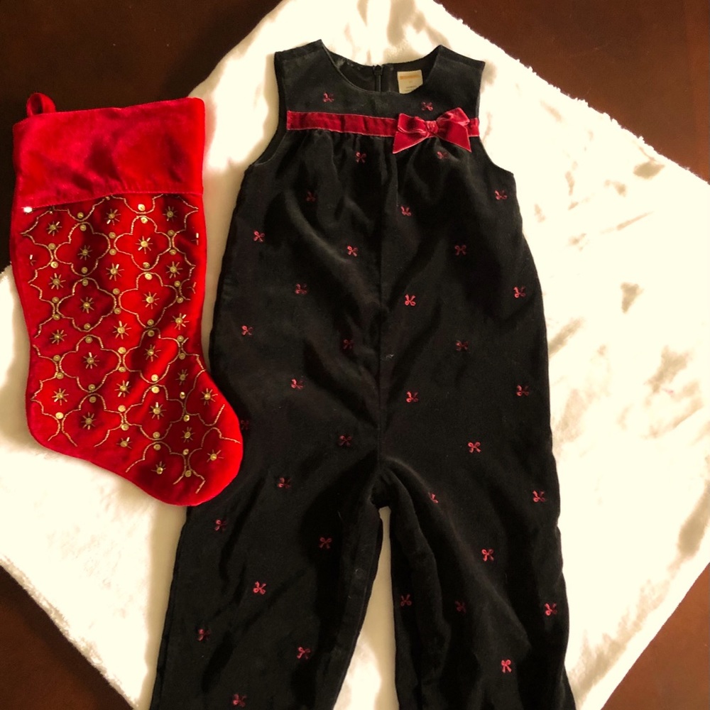 Gymboree girls 3T Christmas velvet apron pants